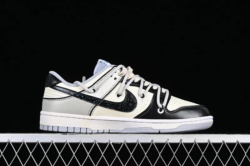 All Categories Nk SB Dunk Series Nk SB Dunk Low Low-top sneakers Customized large box Nk Dunk Low "Miami Hurricanes" Space Exploration Star Trek Customized version of deconstructed straps retro distressed low-top sneakers DJ6188-003